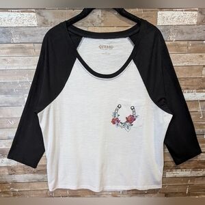 Shyanne White W Black Jersey Style Sleeves & Horseshoe Graphic